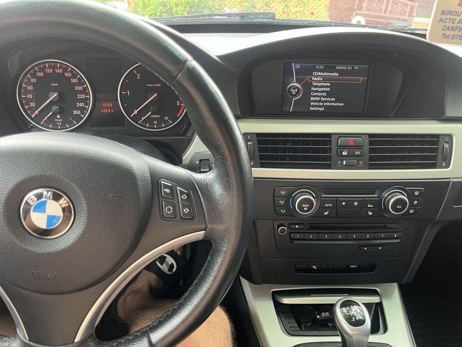 BMW 3 Series 2011 — imagine 5