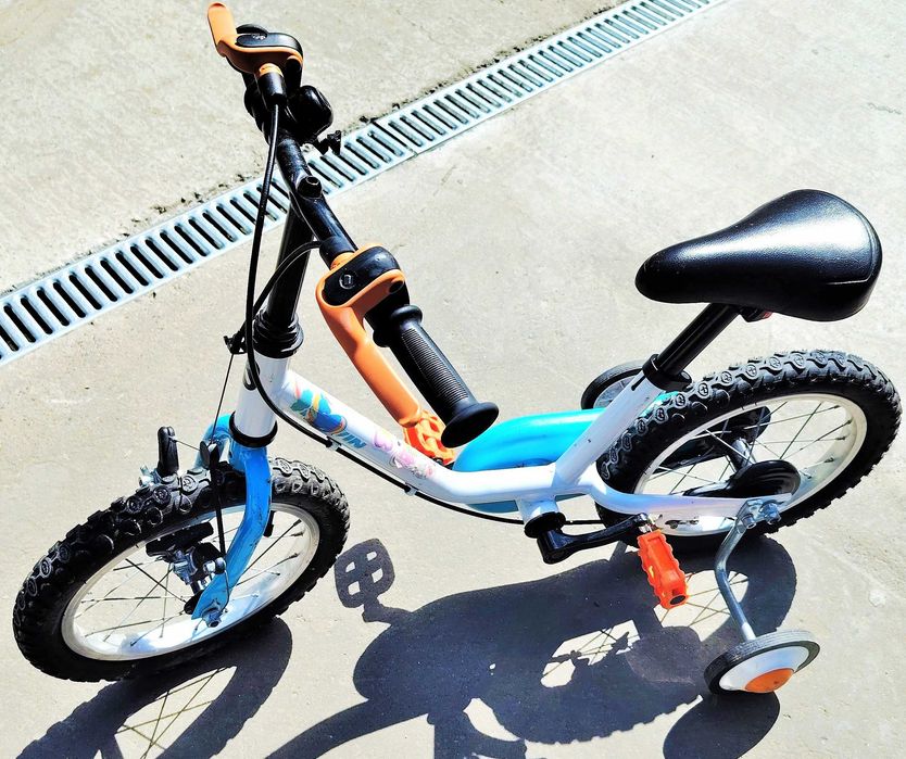 Bicicletă fete BTWIN 14” + roți ajutătoare – ca nouă