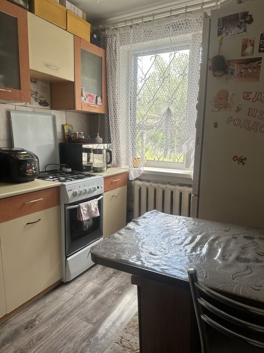 Продам 2-ух комнатную квартиру