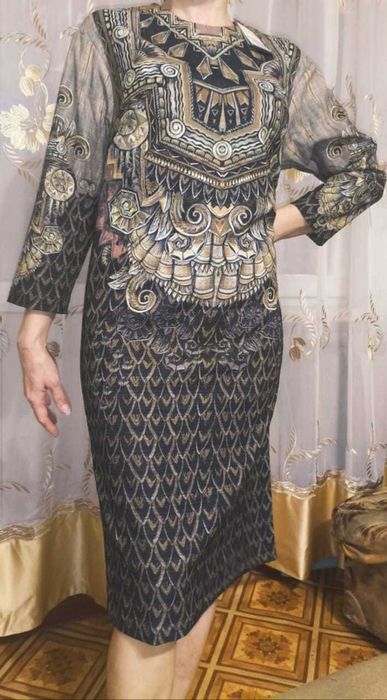 платье с рукавом 3/4