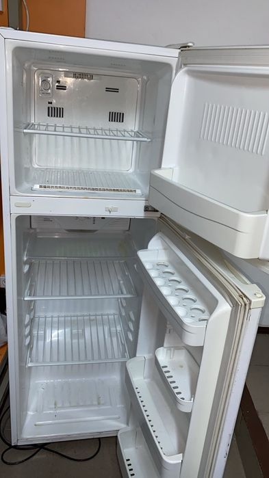 Холодильник продам