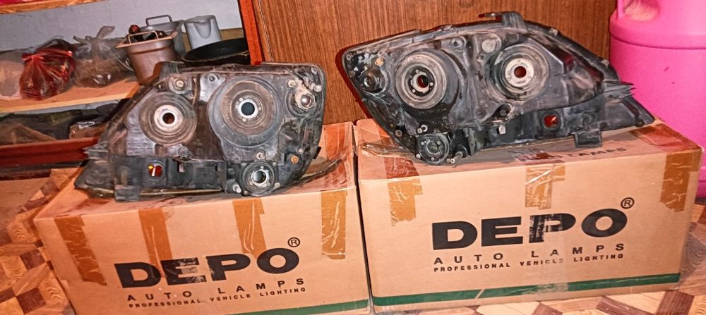 Продам фары RX300