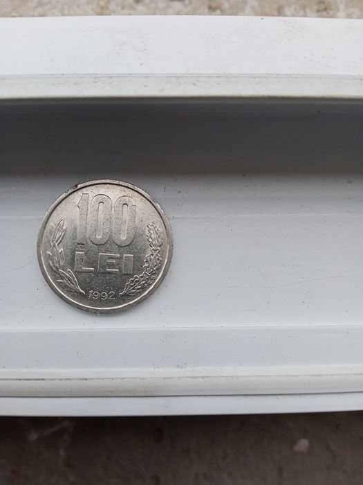 Monedă de 100 Lei