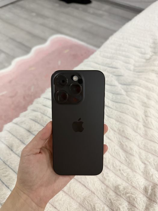 Iphone 15 pro, 256 гб, 83% аккум