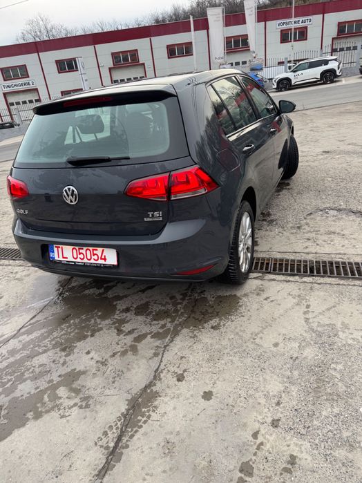 Vând Volkswagen golf 7