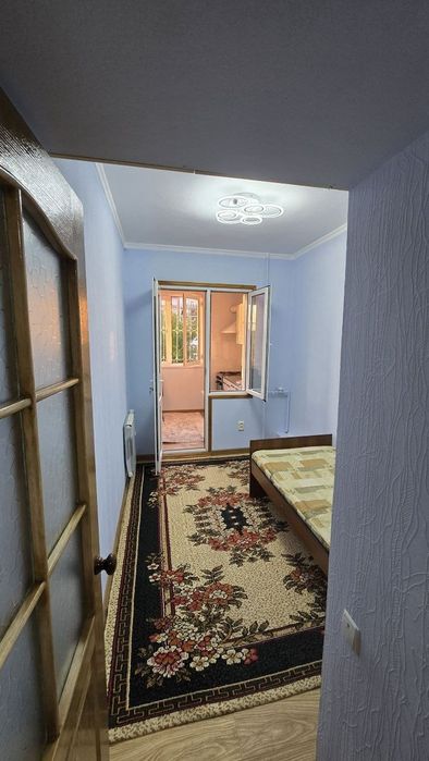 Аренда Юнусабад Двух ком квартира переделана в трех ком