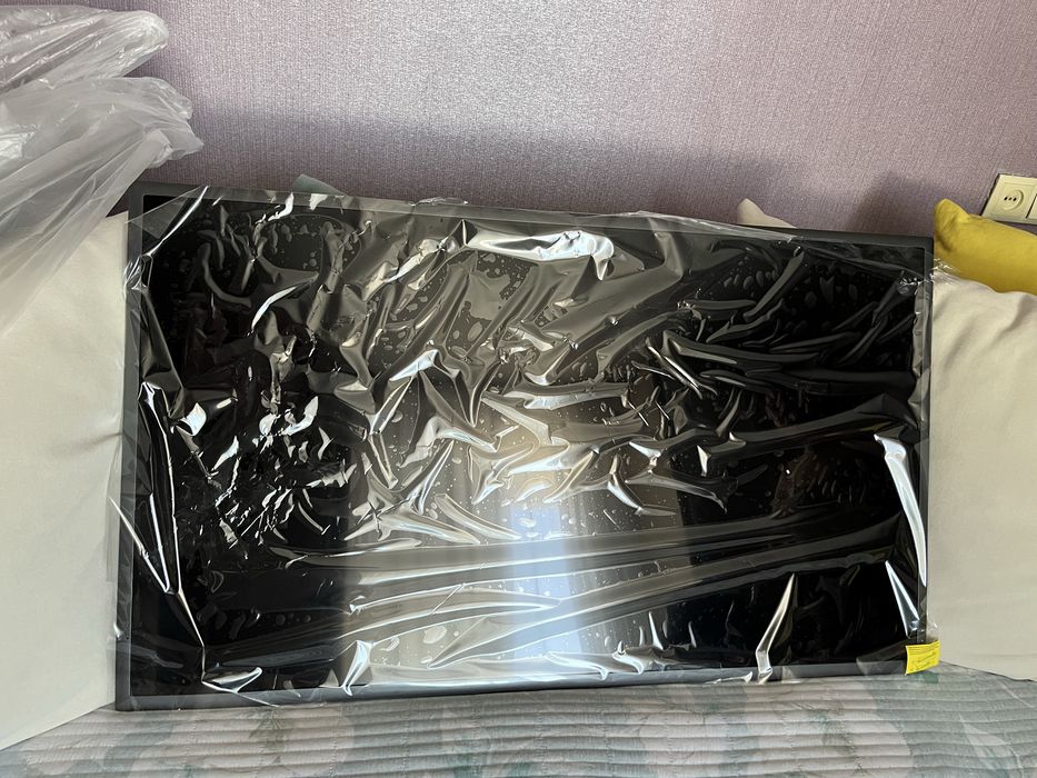 Продам телевизор Samsung Smart TV