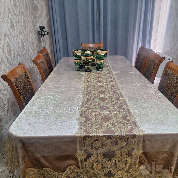 Продаётся  стол и стул из ореха