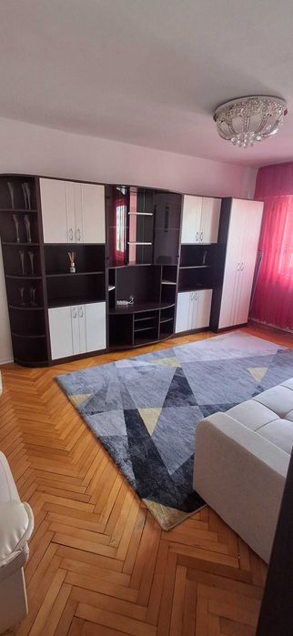 inchiriez apartament