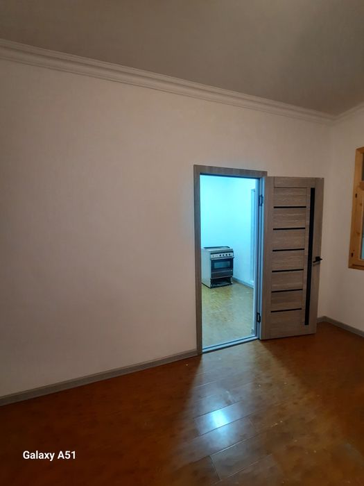 Kvartira  sotiladi 3 xonaliy 2 etaj