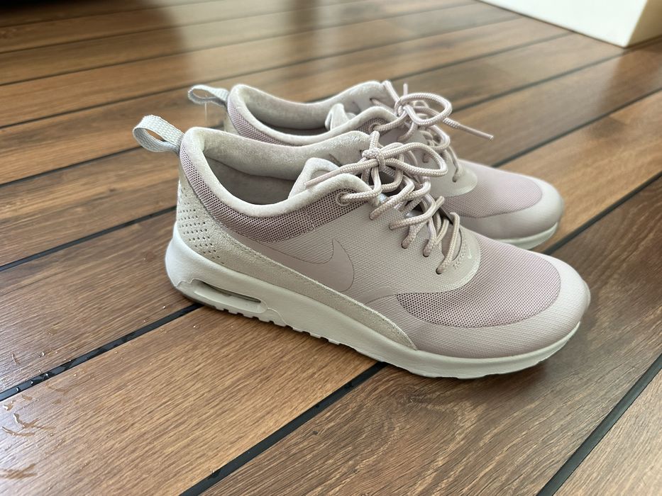 Adidasi Nike Air Thea 37