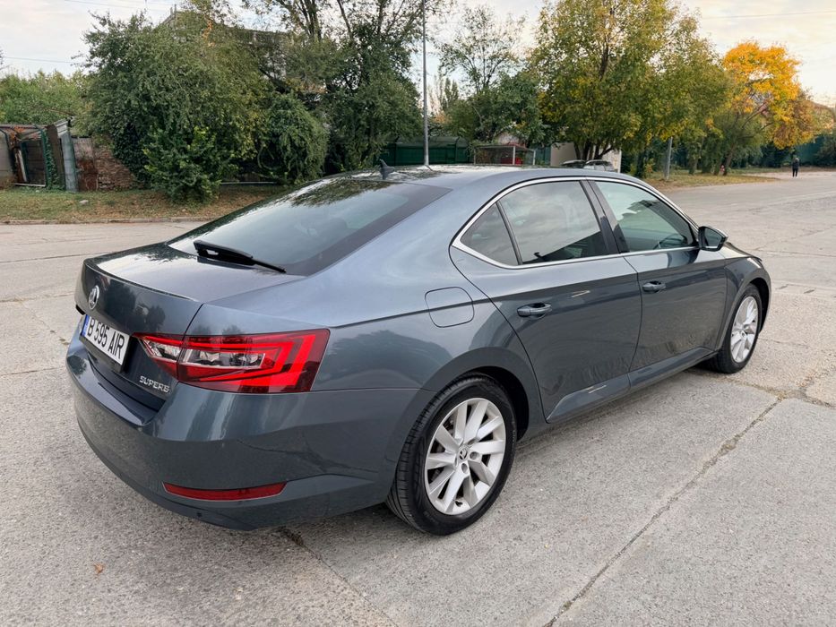SKODA Superb 2018 — imagine 5
