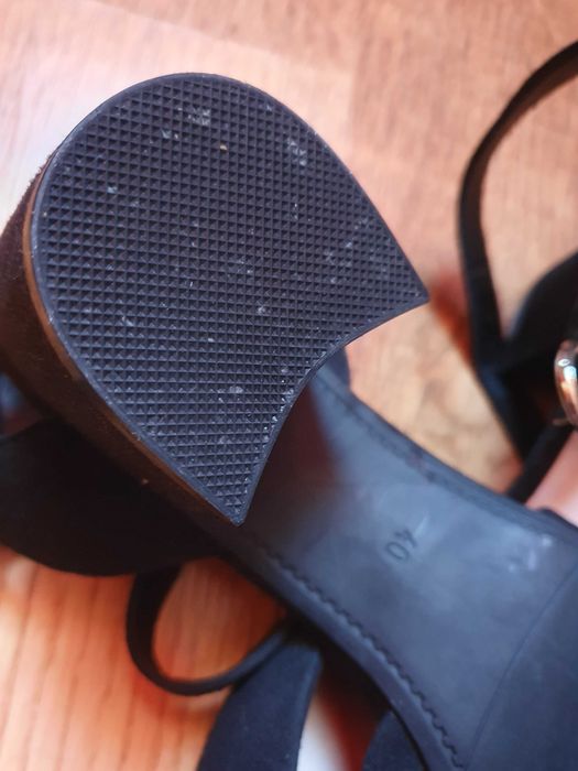 Sandale H & M  nr. 40