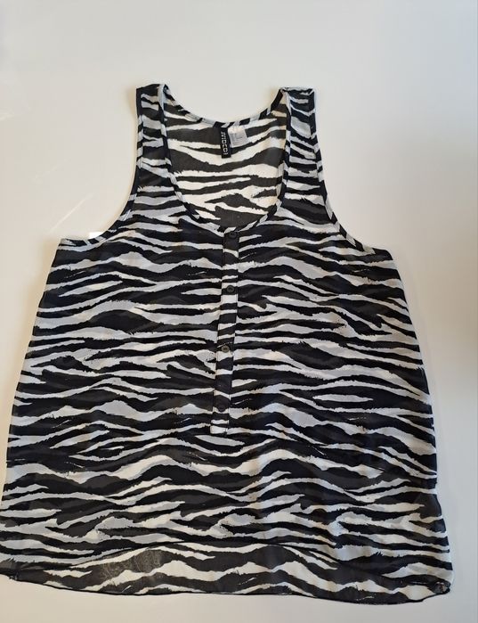 Сет от 2бр. дамски потничета