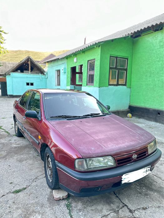 Nissan Primera P10