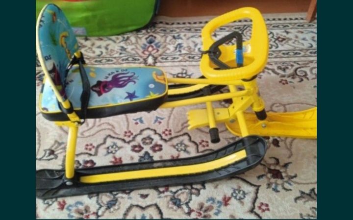 Продам снегокат срочно