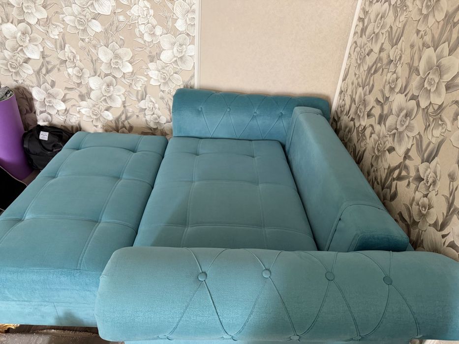 Диван в хорошем состоянии