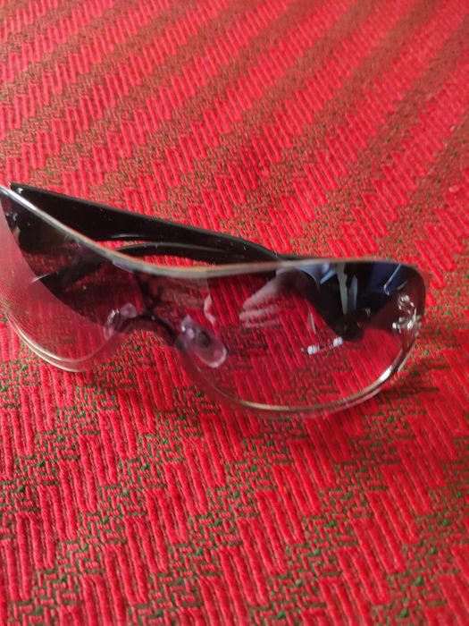 Ochelari de soare, model diferite, lentile cu diferite filtre