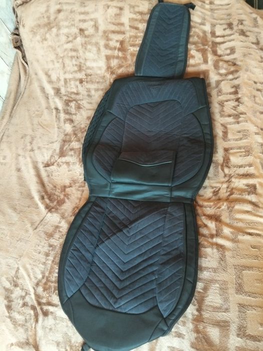 Продам чехлы, накидка на кобальт!