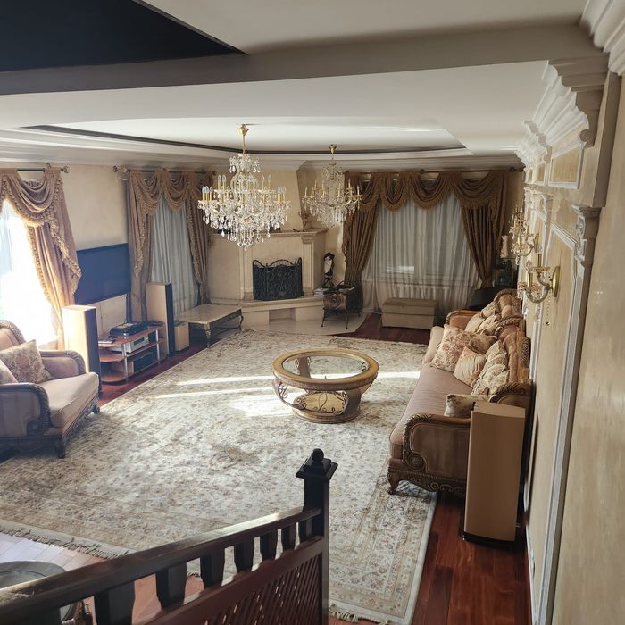 Дом в аренду с большим бассейном