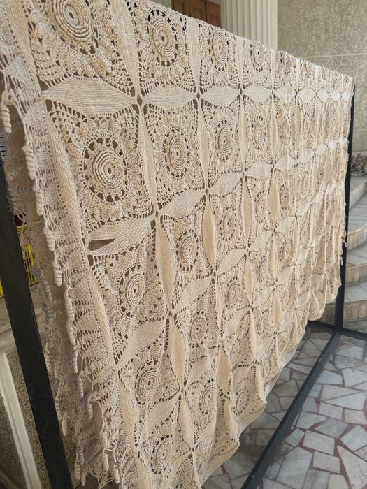 Fata de masa cuvertura macrame 100 de ani schimb