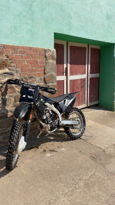 Vand sau schimb Honda Crf 450R 2009
