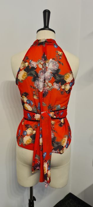 Дизайнерски топ- размер S