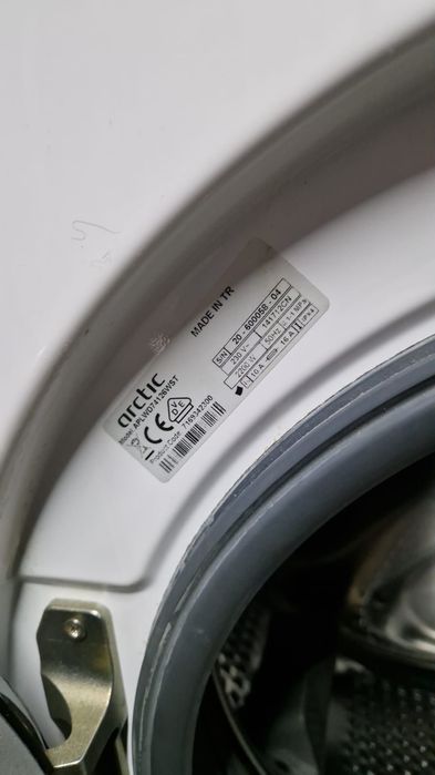 Masina de spălat ARCTIC cu uscător