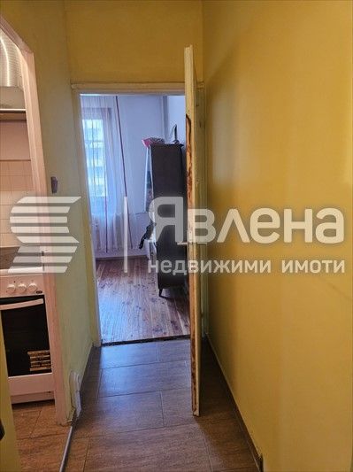 Просторен 2-стаен апартамент