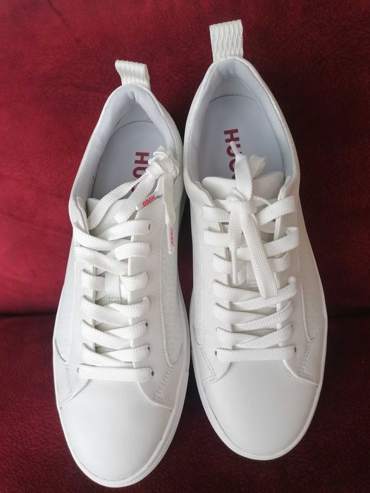 ADIDASI HUGO BOSS - PANTOFI SPORT TENESI SNEAKERSI piele ecologica model Morrie Tenn Alb casual elegant, marimea 39 dar e 40, noi in cutie - ORIGINALI