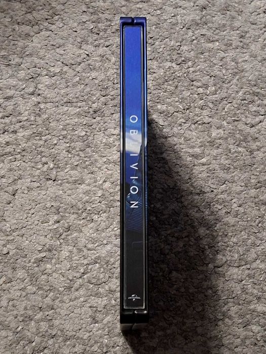 Steelbook blu-ray 4k + 2k - OBLIVION - impecabil, ca nou (j-card), Ro