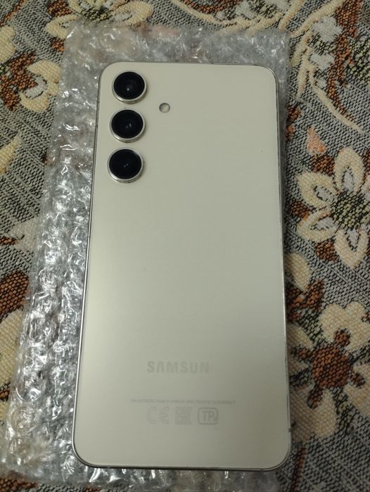 Продам телефон Samsung Galaxy S24