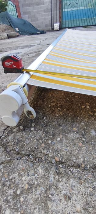 Copertină retractabilă 3.8 ml --- 3 ml folosită