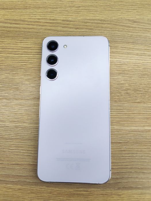 Samsung S23 plus pink (demo) sotiladi