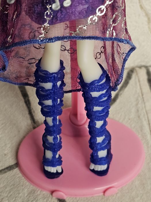 кукла monster high