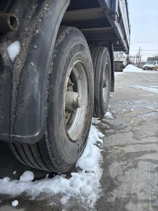 Semiremorca DREMA MOSLEIN incarcare 7 tone dim. interioare 6100x2500cm