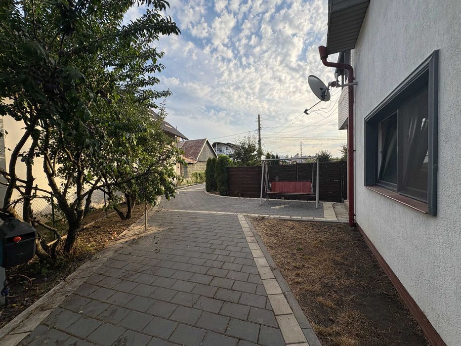 Vand casa unicat -str. 1 Mai