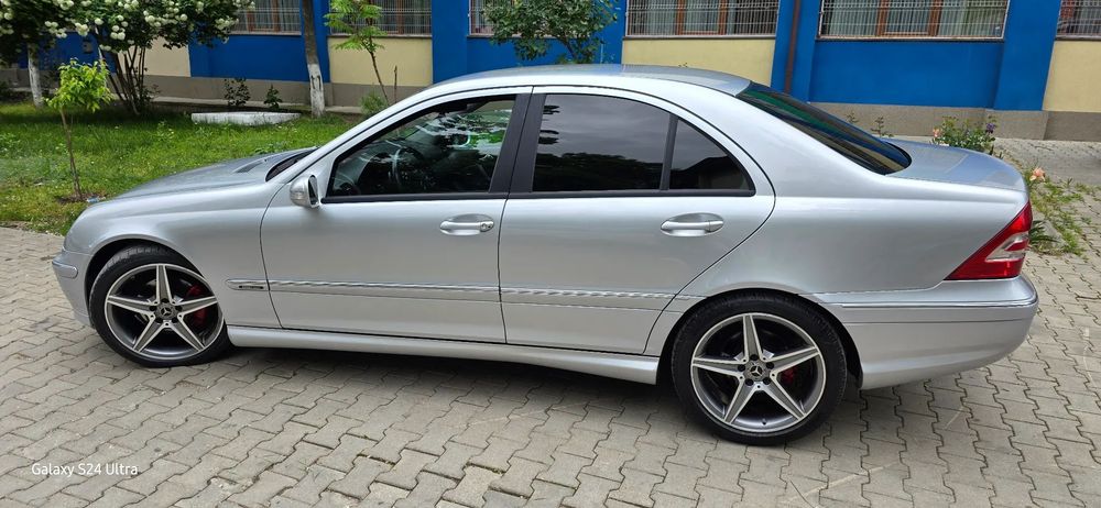 Mercedes-Benz C Vand Mercedes C Class C200 122 cp automat Amg pach!