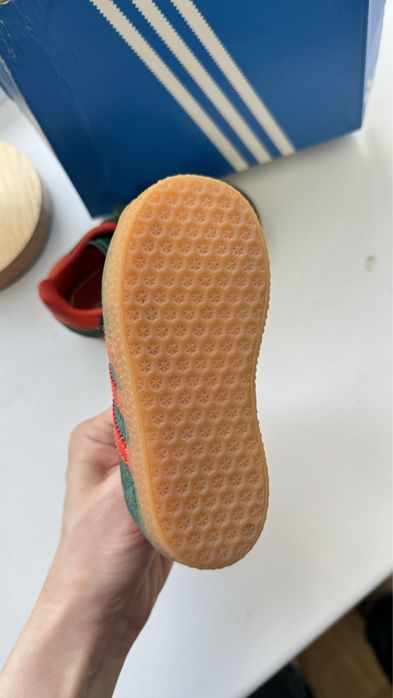 Кроссовки детские