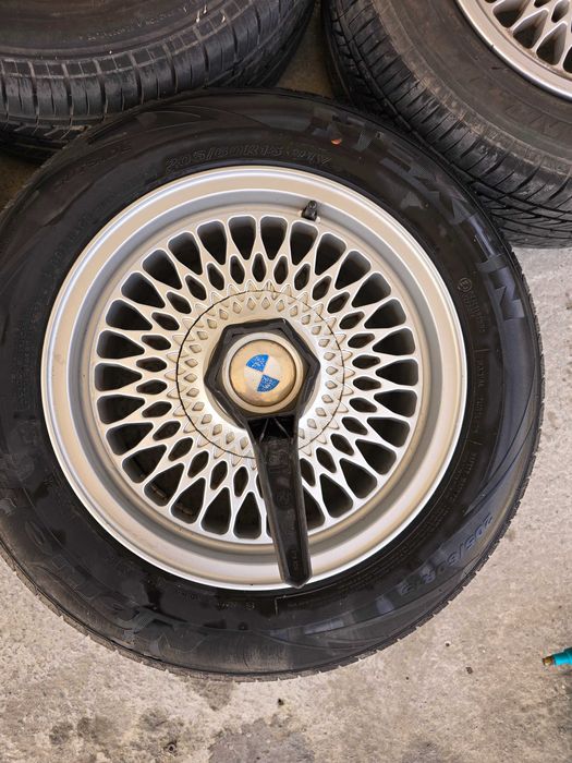 Оригинални Алуминиеви джанти с гуми 5×120 /15"/205.60.15 (Е36)