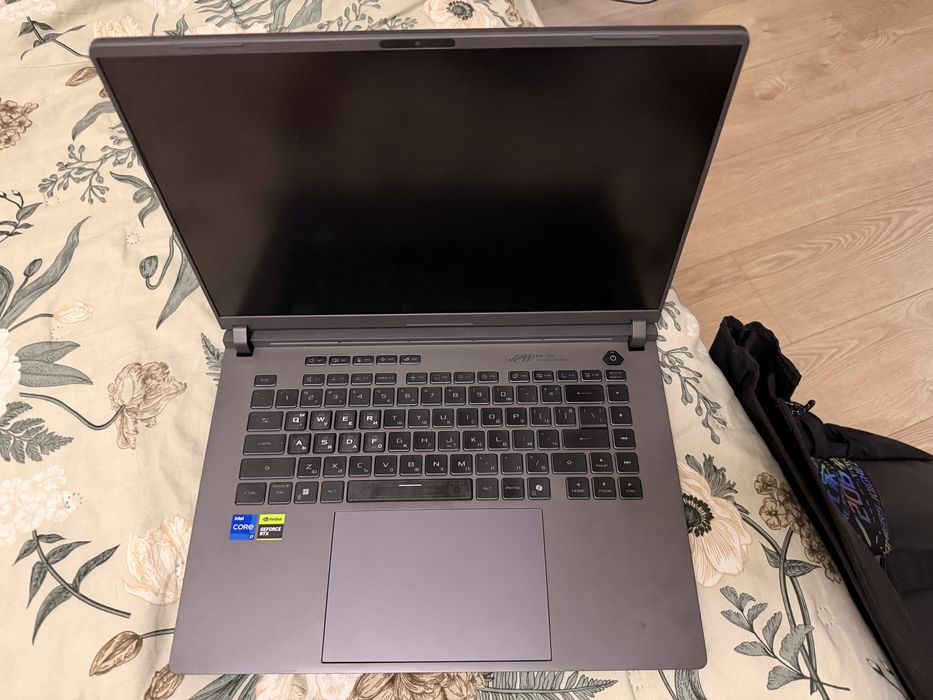 Лаптоп ASUS ROG Strix G16 (i7 / RTX 5060)