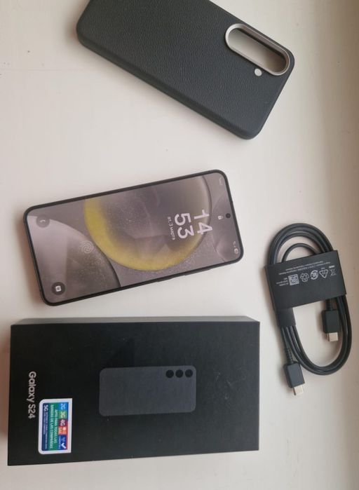 Samsung S24 128g на гарантии
