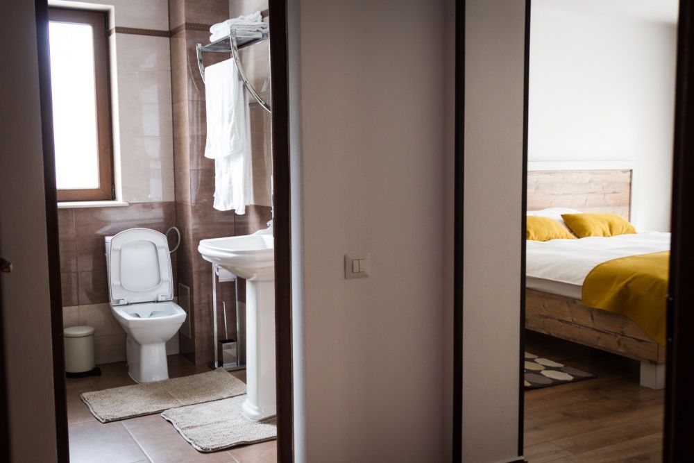 Cazare la munte cabana pensiune vila grup VILA MOLIDUL Zarnesti