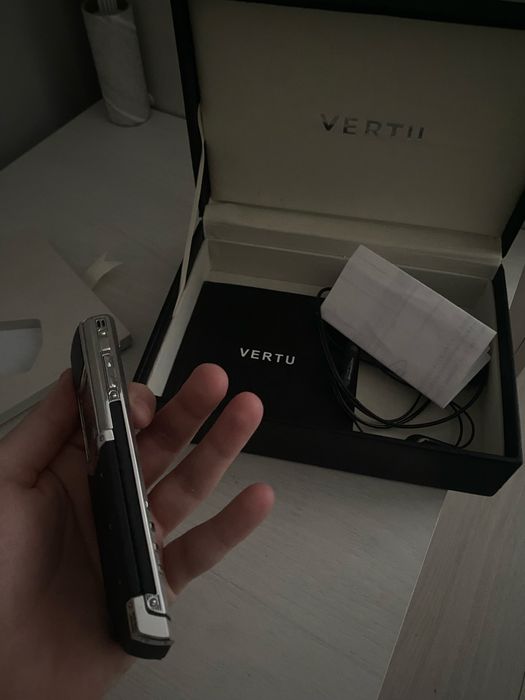 Vertu Signature S