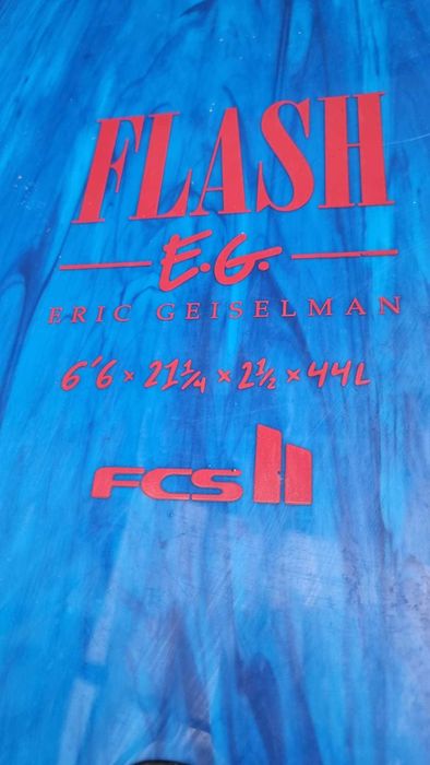 Placa de Surf Softech Eric Geiselman Flash – 6'6" (45 Litri) cu tailpad si fine incluse
