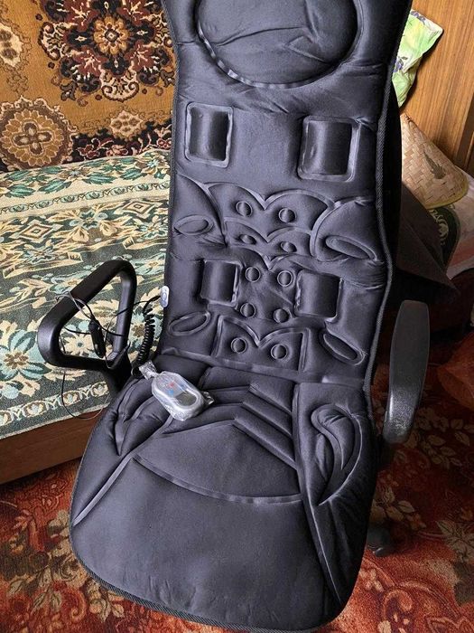 Продам массажную накидку на автокресло