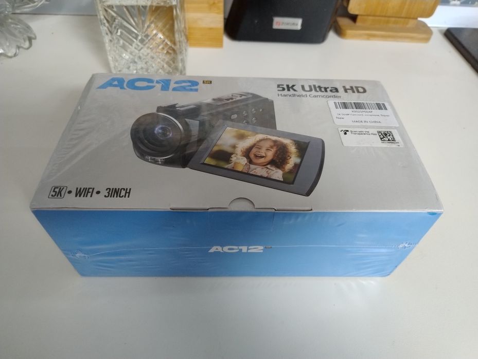 Cameră video 5K Ultra HD AC12