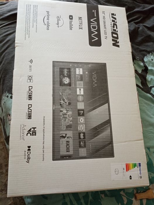 Vând tv plasma ,cu doua telecomenzi ,an perfecta stare și cutia origin