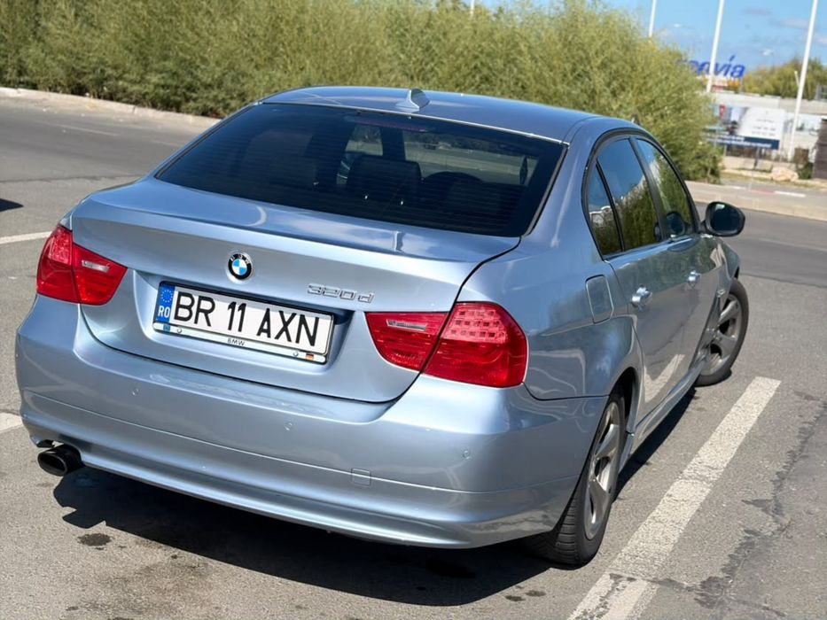 BMW 3 Series 2011 — imagine 3