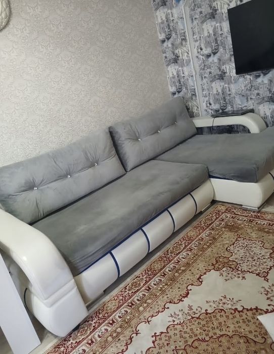 Диван в отличном состоянии